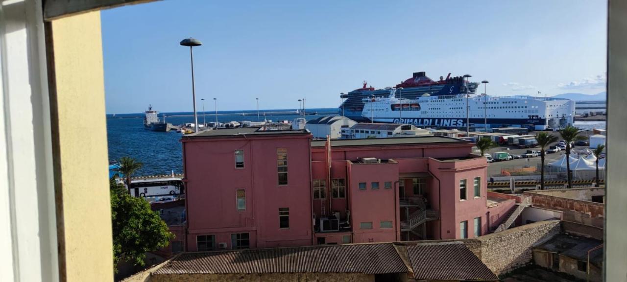 Affittacamere Aiosardegna Al Porto Cagliari Exterior photo